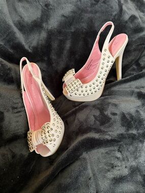 JustFab Cream Studded Peep-Toe Slingback Heels with Pink Insole